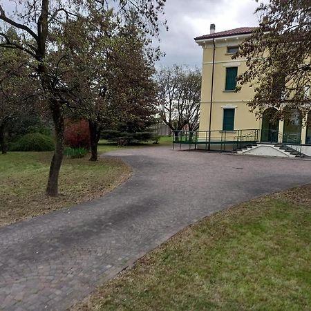 Villa Peonia Парма Экстерьер фото