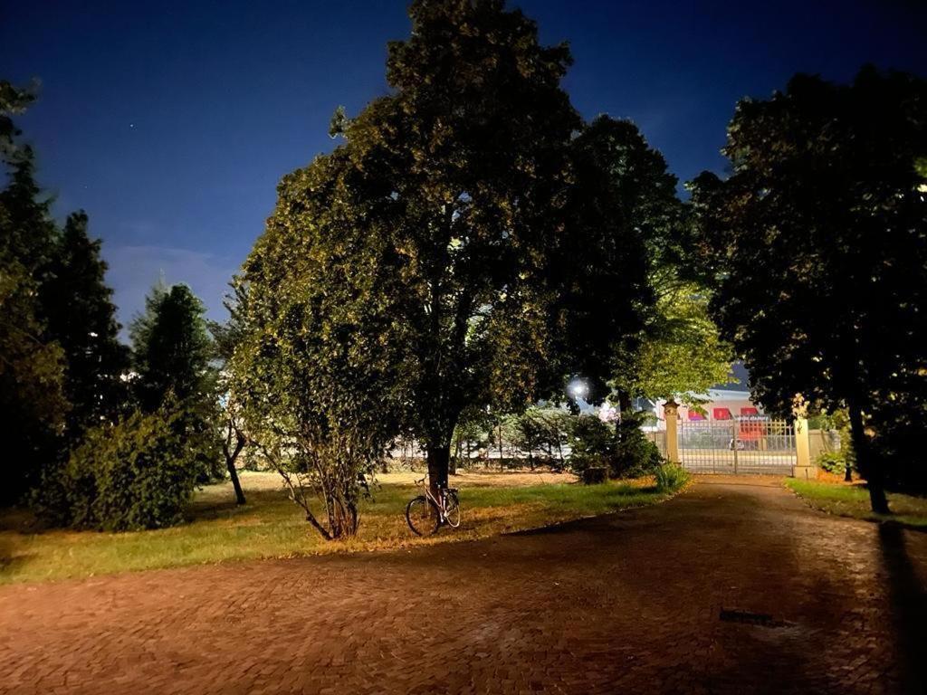 Villa Peonia Парма Экстерьер фото